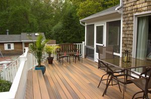 3 Signs That You Need Deck Cleaning Services